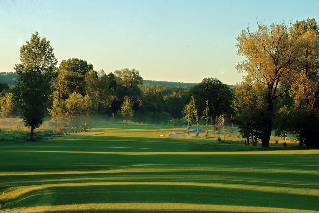 Zala Springs Golf Resort Zalacsány Екстериор снимка